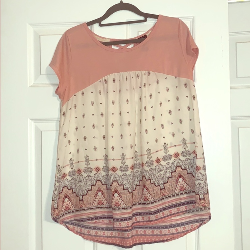 Rue 21. Size Large. Soft.